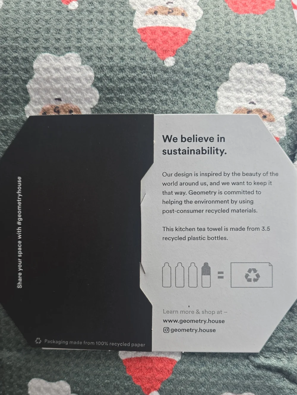 Geometry Santa Santa Tea Towel- Nwt - 18x30